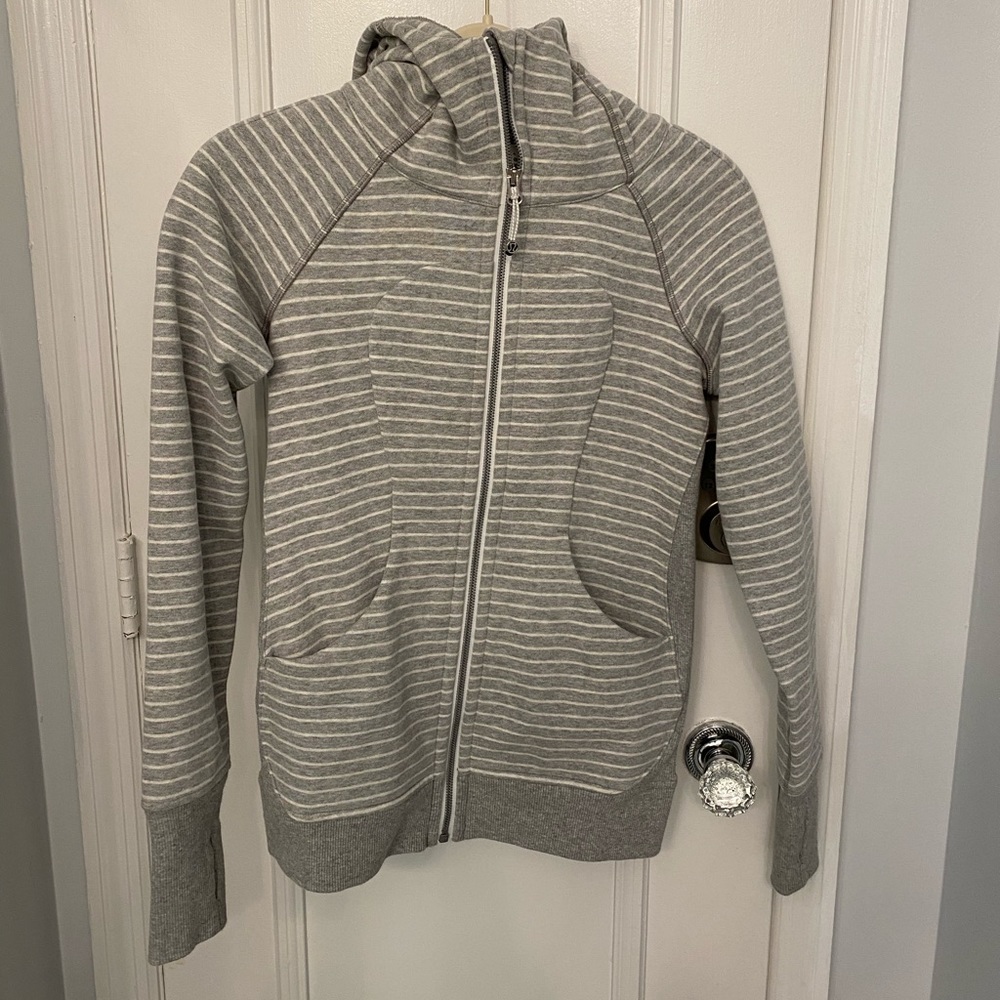 LuLuLemon Scuba Hoodie sz 4